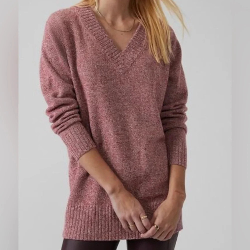 Athleta Vital V Wool & Cashmere Sweater in Decadent Red Heather - Size Small